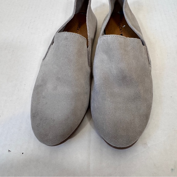 Lucky Brand Grey Suede Slip On Loafer Flats Womens 7.5 Comfort Shoes Fall Preppy - Picture 4 of 9
